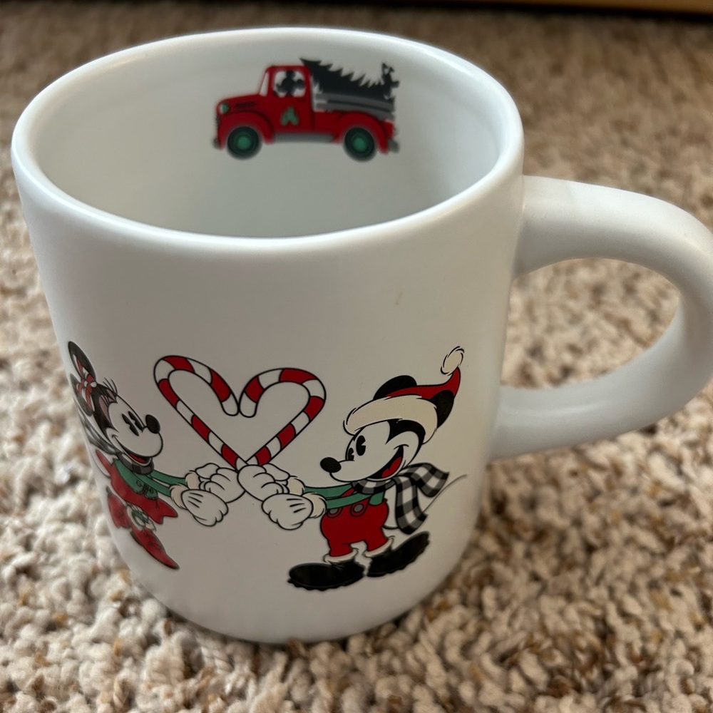Disney Parks Minnie and Mickey Christmas Mug
